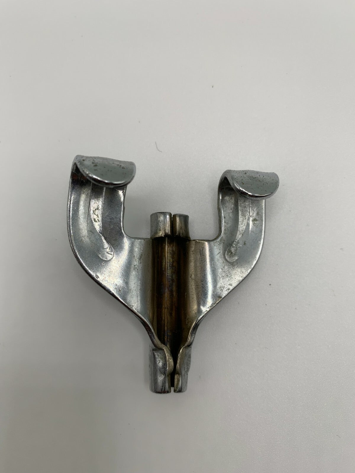 EARLY GRETSCH BASS DRUM CLAW