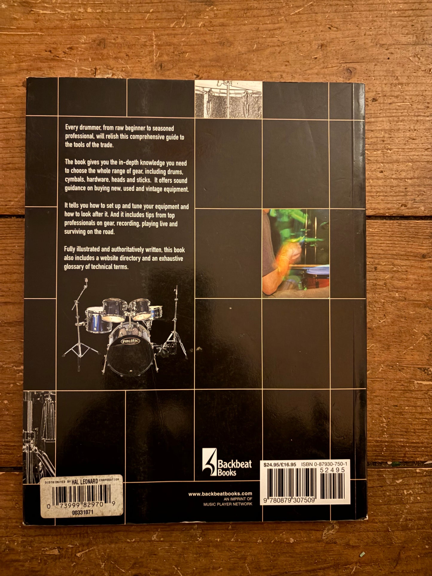 Drum Handbook : Buying, Maintaining and Getting the Best from Your Drum Kit.